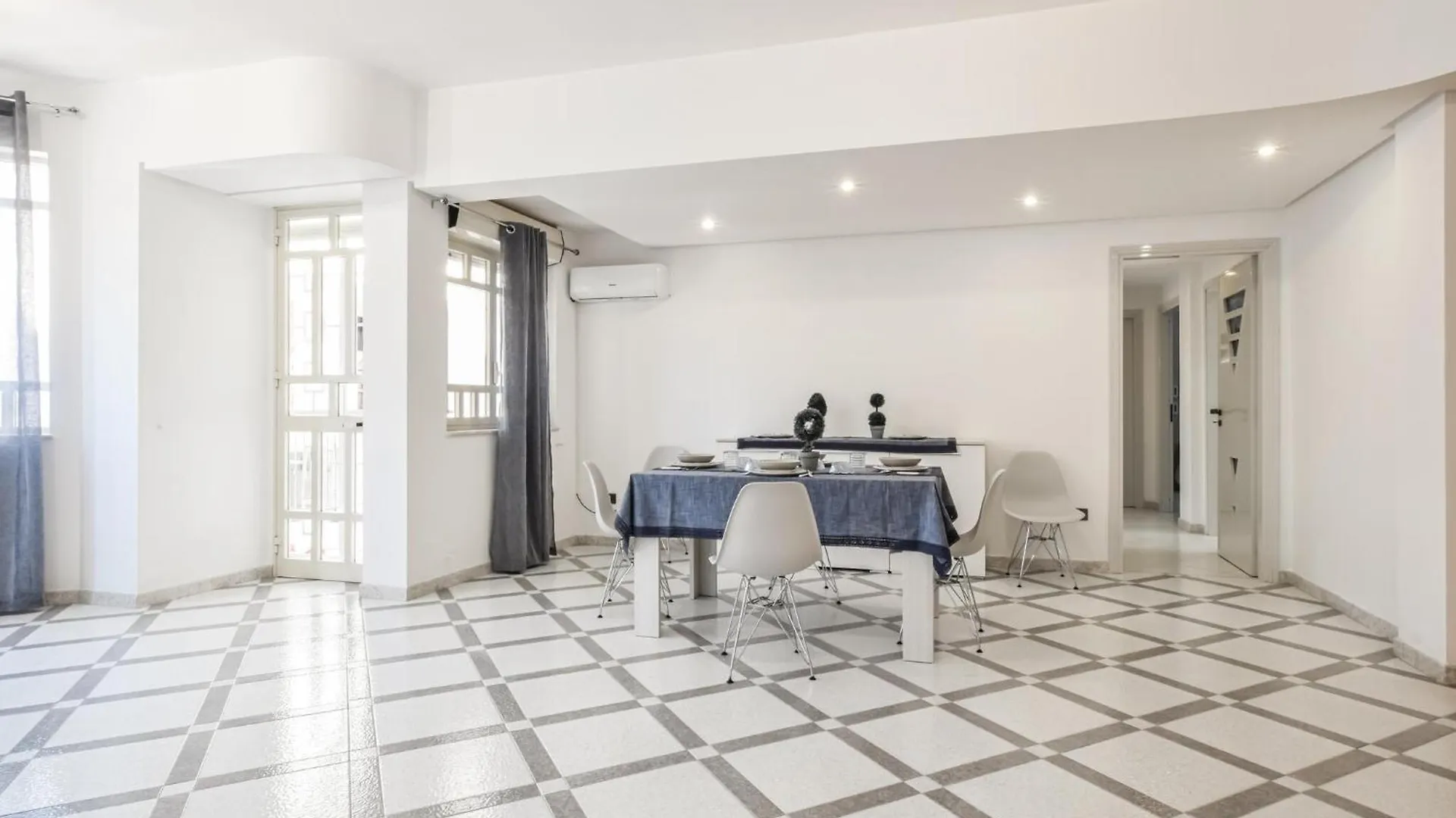 3 Bedroom Pet Friendly Apartment In Casteldaccia